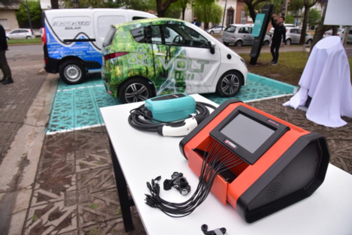Primer punto de carga para autos eléctricos en Villa María. (La Voz)