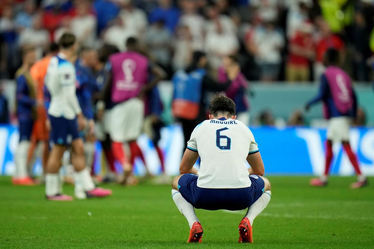 El equipo inglés tuvo chances de empatar ante Francia, pero no pudieron avanzar a semifinales. (AP).
