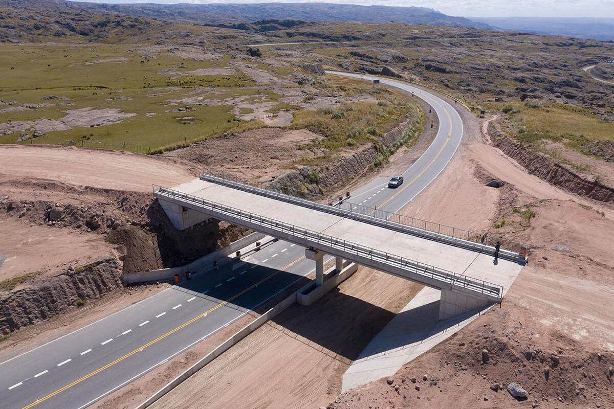 Camarco Córdoba subrayó la importancia de la inversión en infraestructura para el crecimiento de la competitividad y la mejora del bienestar ciudadano.
