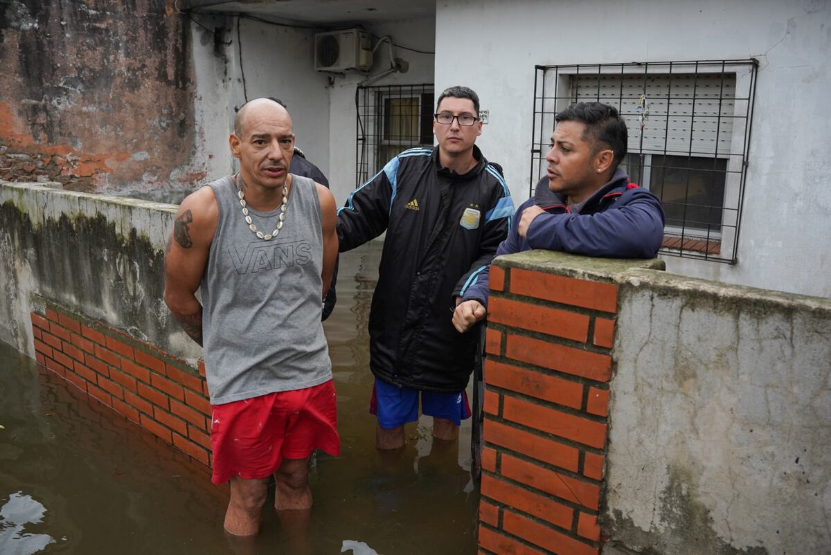 Inundación en Zona Sur, Solano, municipio de Quilmes. (Foto Santi García Díaz).