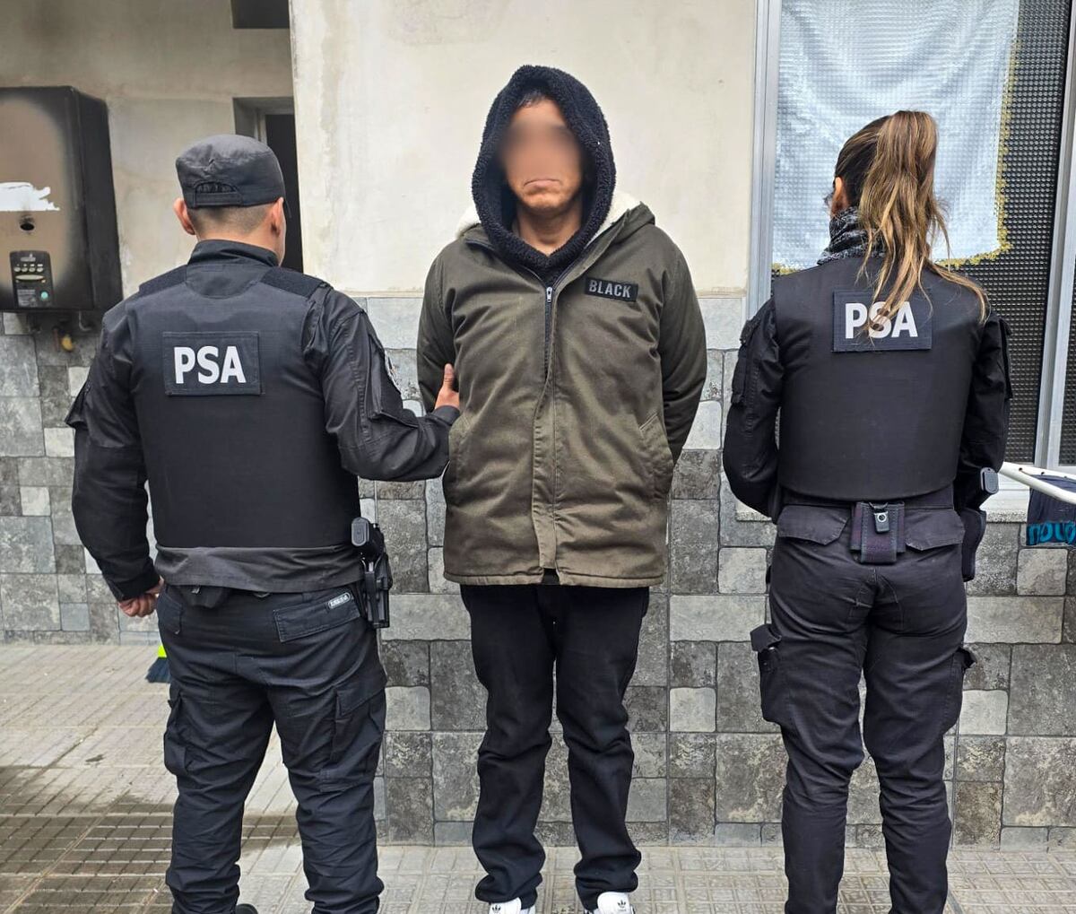 Detenidos y secuestro de drogas. (PSA)