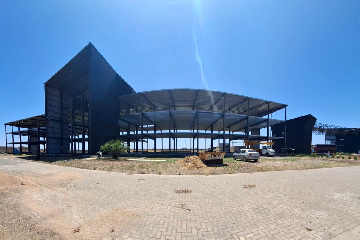 Estructuras Vega se dedica a diseñar, fabricar y montar proyectos de gran escala.