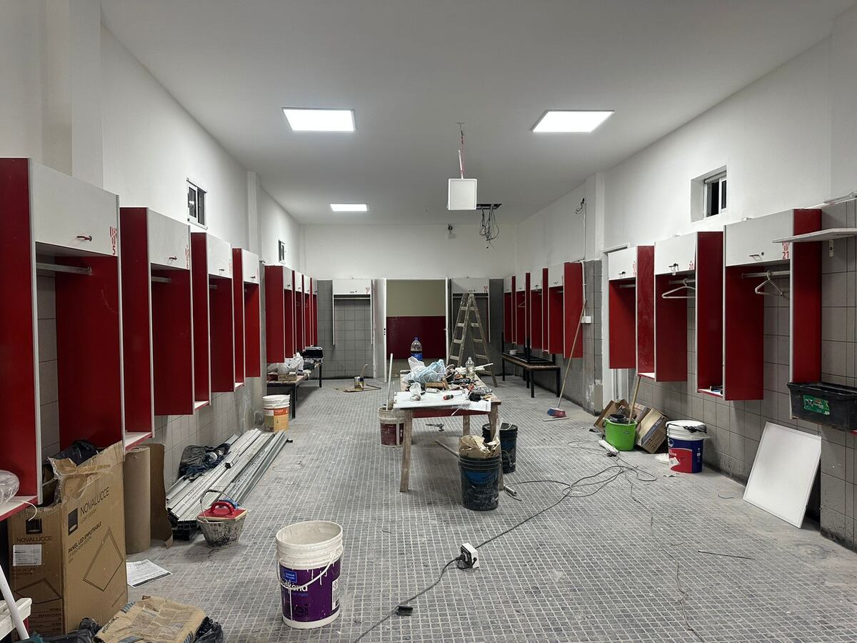 Los vestuarios de Instituto fueron modernizados y se avanza para dejarlos a punto (Foto: Prensa IACC).