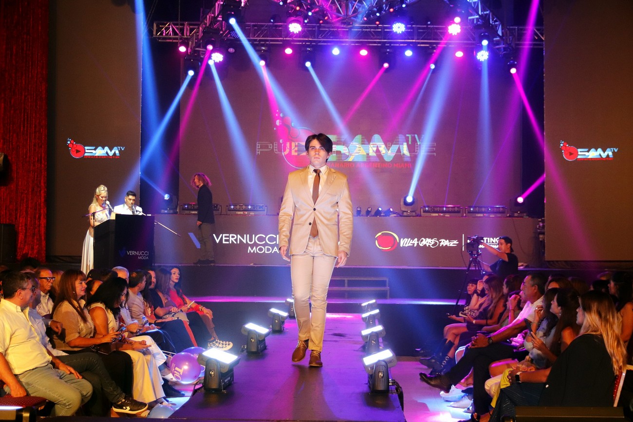 Desfile de Vernucci Moda en Espacio Mónaco en Carlos Paz.  (La Voz)