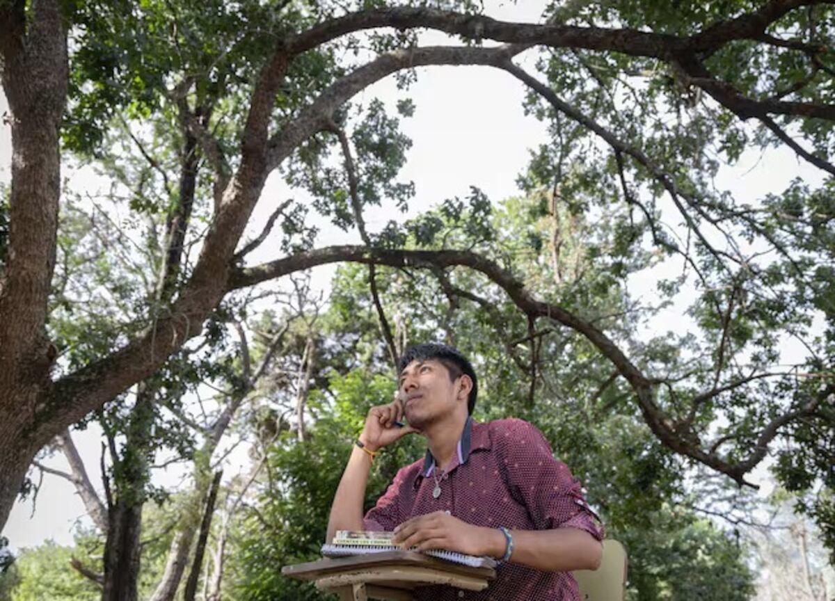 Formosa. Eceba Díaz, un estudiante de 17 años, está a punto de comenzar sus estudios de Letras en la Universidad  gracias a una beca de la Fundación Sí (Gentileza La Nación).