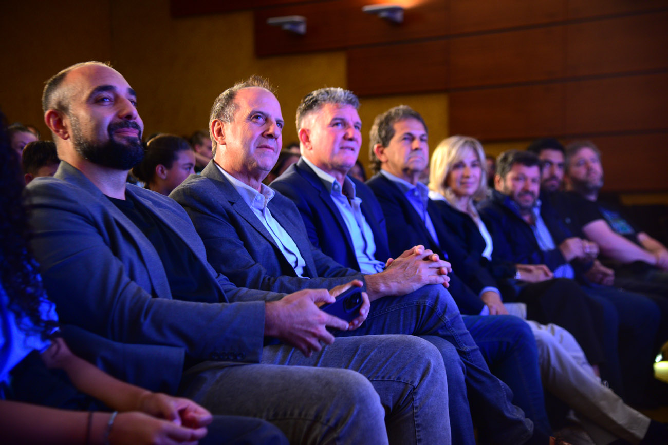 Encuentro con la Historia. El club Belgrano cumple 120 años y repasó su historia en una charla con los periodistas Gustavo Farías y Pablo Giletta en el auditorio de La Voz. (Nicolás Bravo / La Voz)