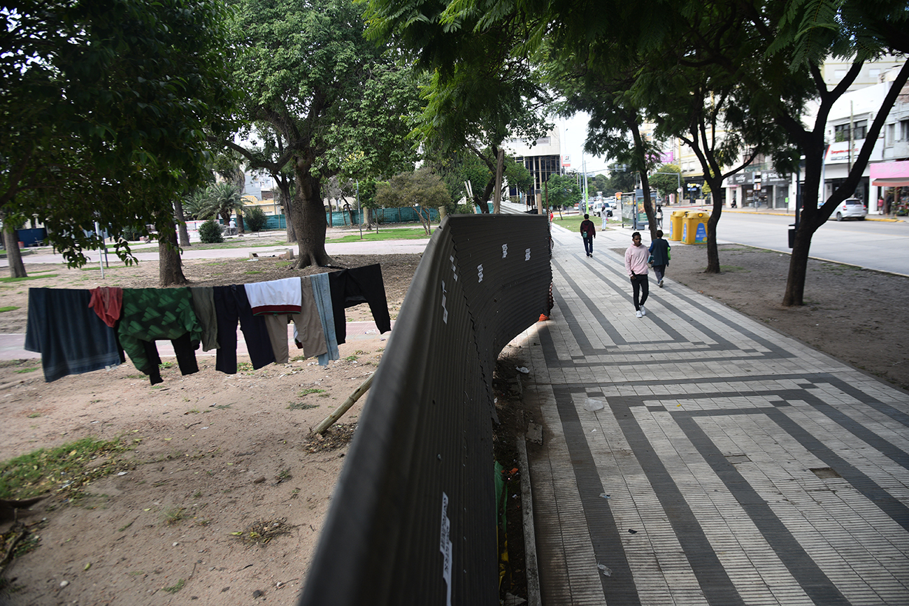 Reclamo de vecinos de plaza Núñez por obra no concluida.
Foto: Pedro Castillo/La Voz
