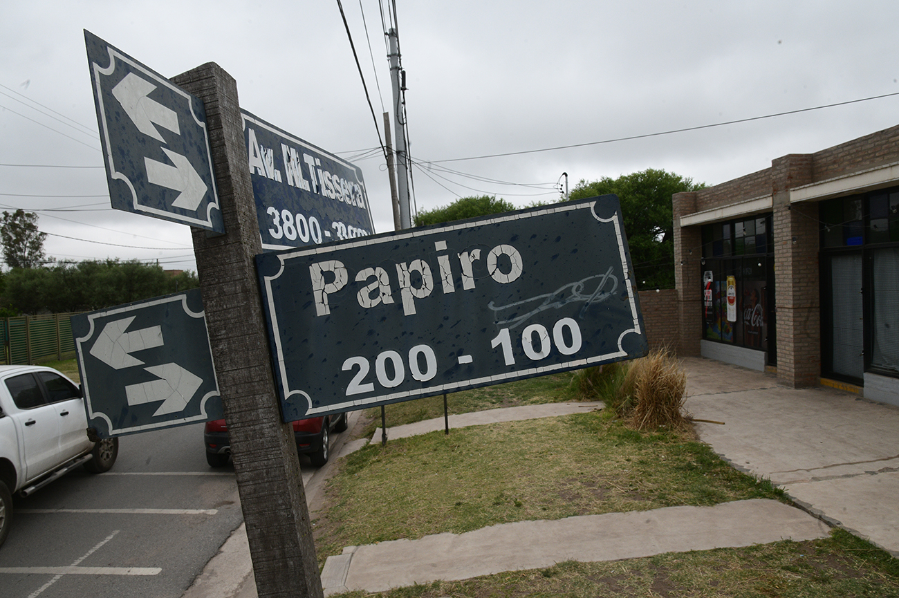 En el Talar de Mendiolaza, al dueño de un almacén le entraron a robar, se resistió, lo balearon pero sólo le provocaron una herida. (Ramiro Pereyra / La Voz)