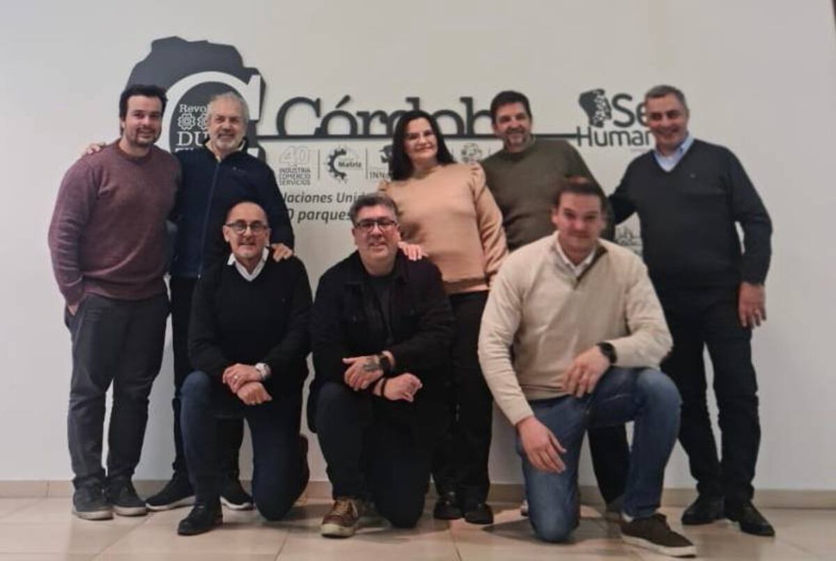 Integrantes de la Cámara Textil Córdoba. La flamante institución está constituída como asociación civil y tiene vías de contacto: www.camaratextilcordoba.com.ar, celular 3517067561. (Foto gentileza CTC)