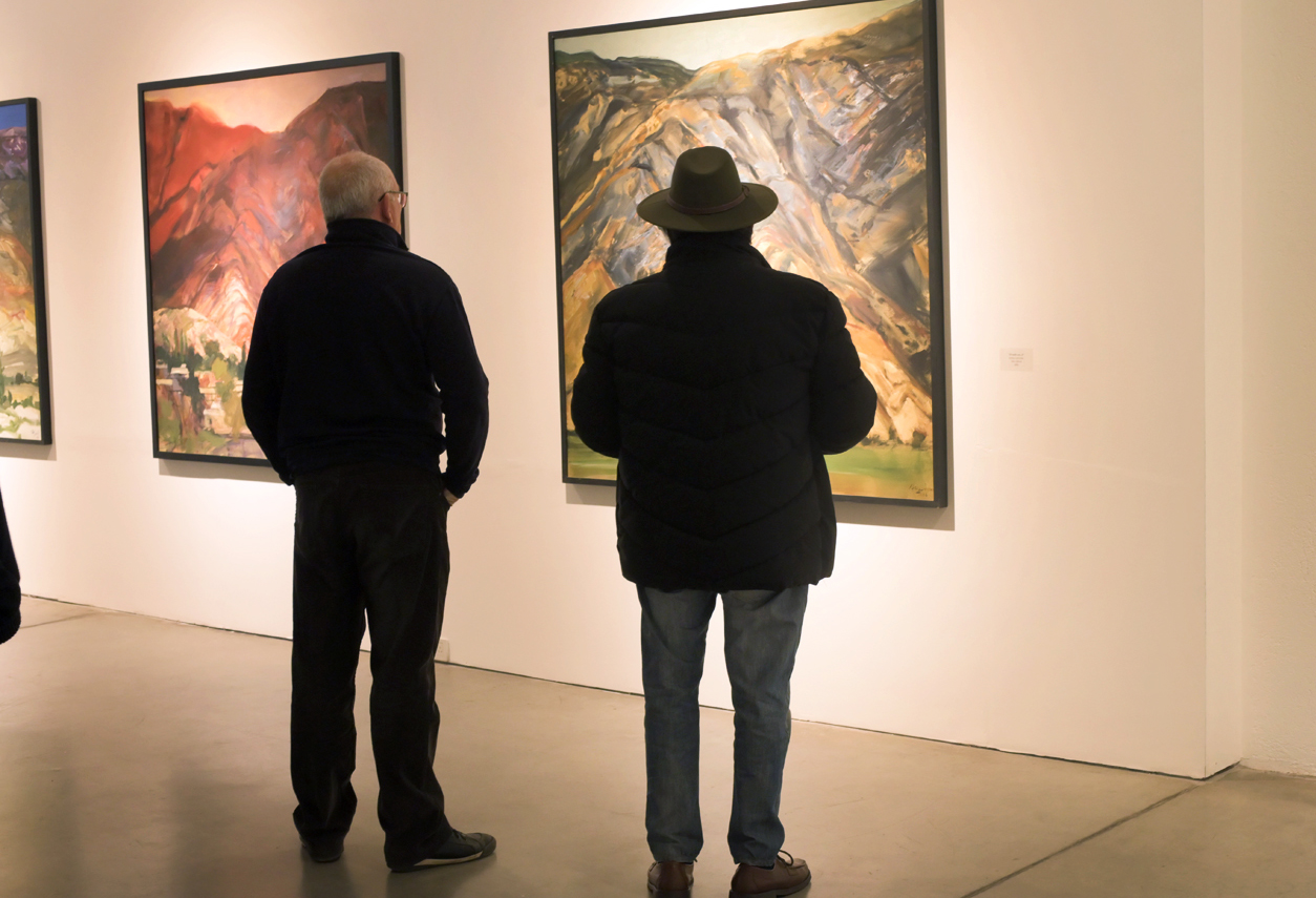 Muestra de pinturas de Carlos Alonso y el paisaje en el Macu Museo de Arte Contemporáneo de Unquillo. Foto: Javier Ferreyra