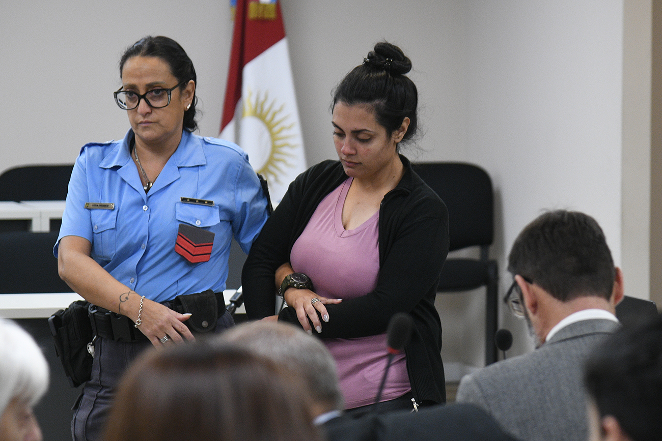Brenda Agüero en el inicio de alegatos en el juicio por muerte de bebés en el Hospital Materno Neonatal. (Ramiro Pereyra / La voz)