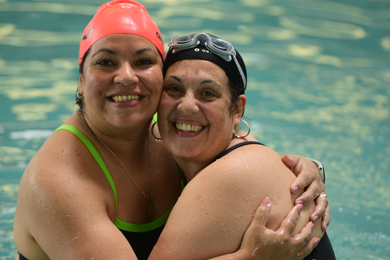 Héroes y Heroínas. Gabriela Quebedo, creadora del método “Agua calma” para que adultos que han sufrido algún trauma con el agua aprendan a nadar y relajarse (José Gabriel Hernández / La Voz)