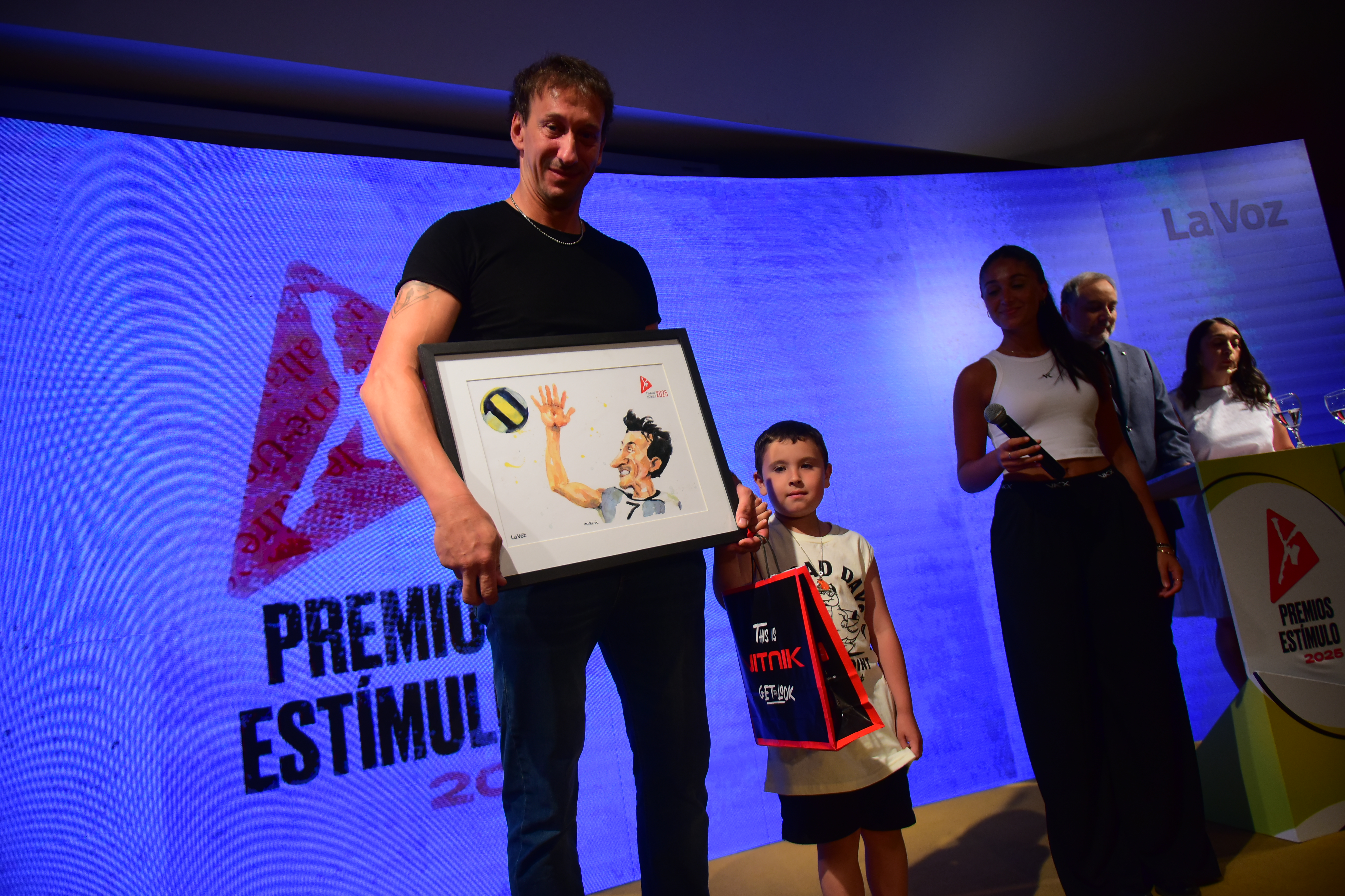 Entrega de los Premios Estímulo a los deportistas destacados del año en el Auditorio de La Voz (Foto Javier Ferreyra)