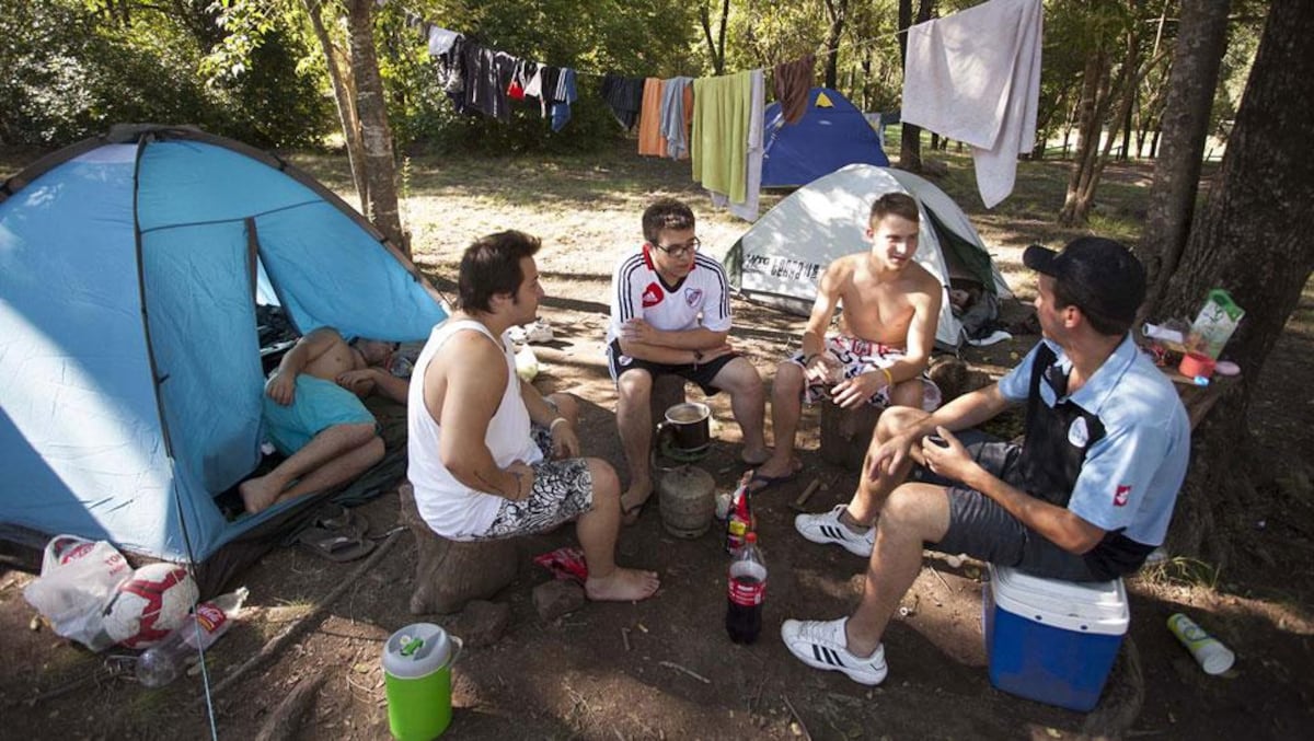 Jóvenes en un camping en Santa Rosa de Calamuchita (La Voz/Archivo).