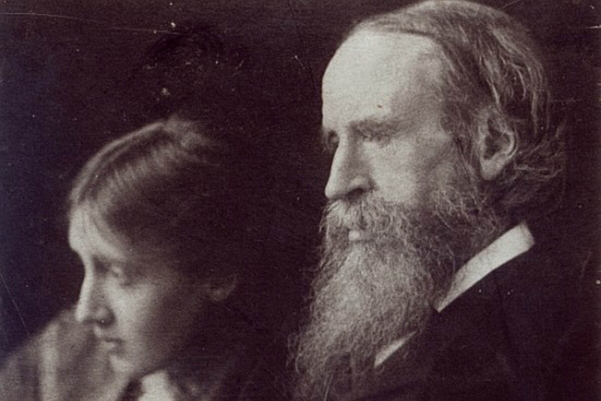 Virginia Woolf, escritora. Junto a su padre (Wikipedia)