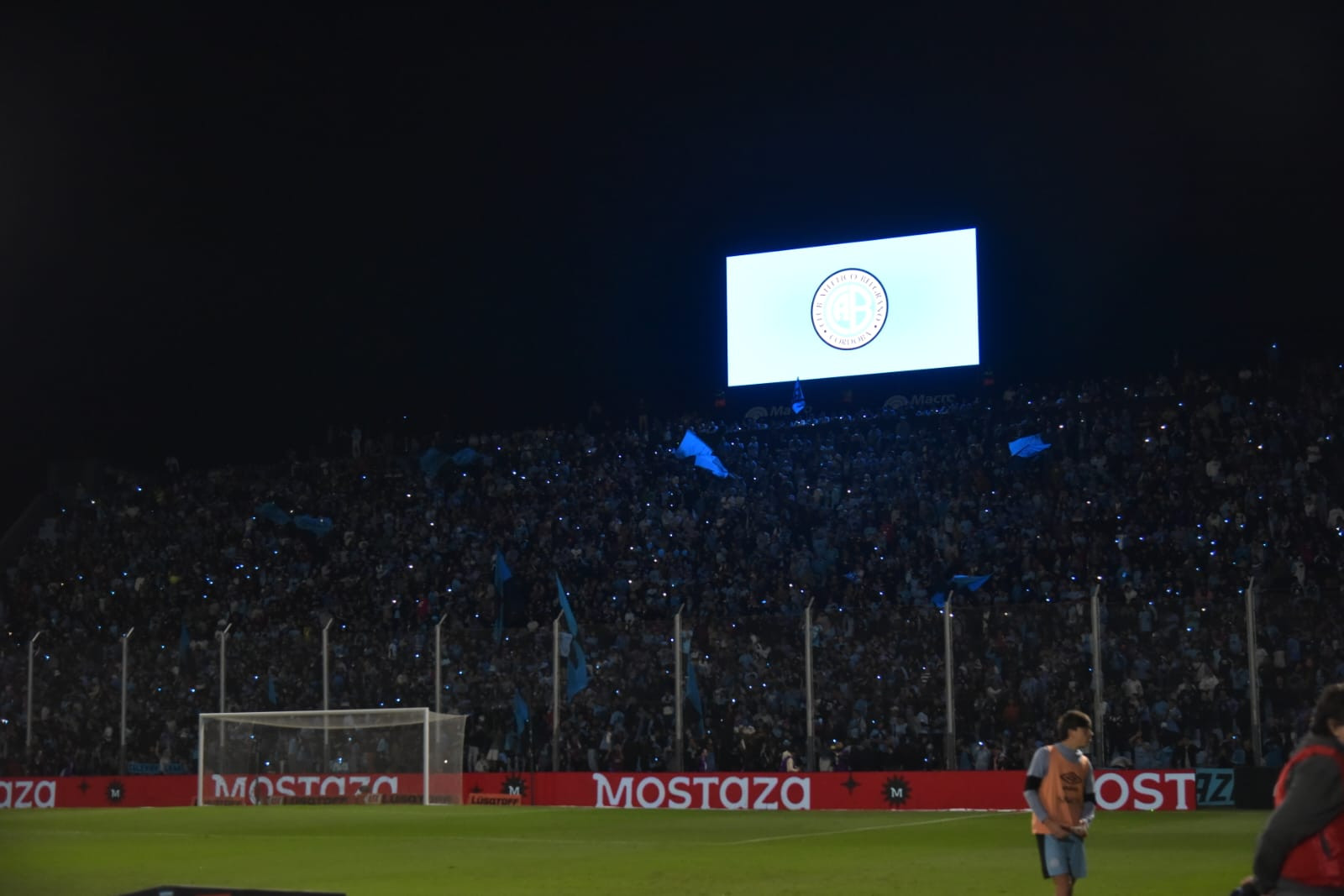 Belgrano recibió a Boca en el Gigante de Alberdi, por la fecha 13 del Apertura 2025. (Facundo Luque / La Voz)
