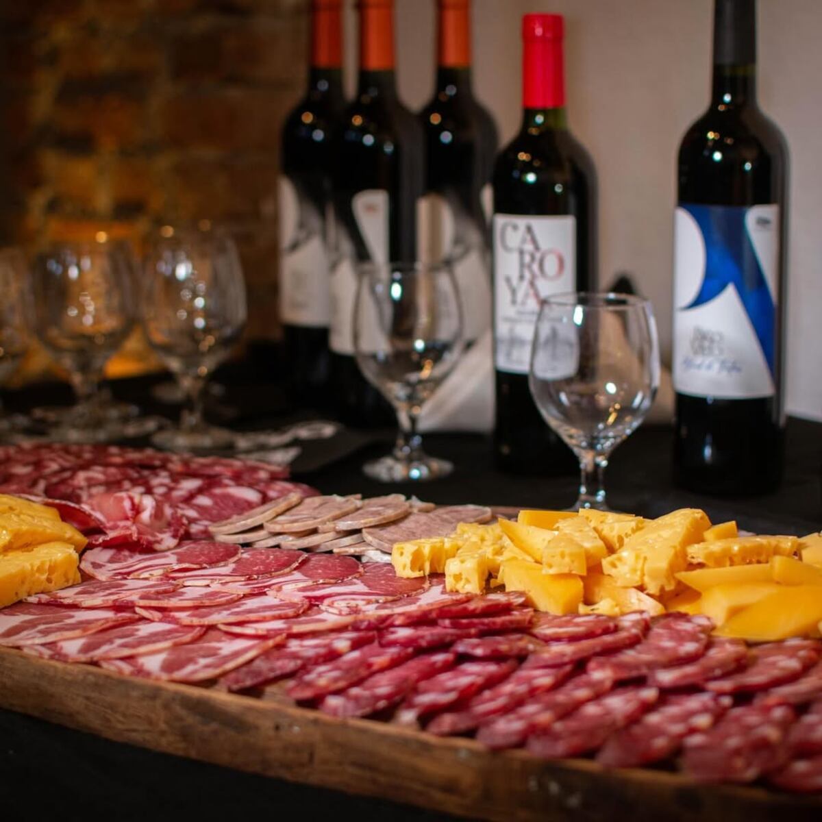 La Fiesta Provincial del Salame Típico de Colonia Caroya promete picada, vino, música y otras propuestas gastronómicas.