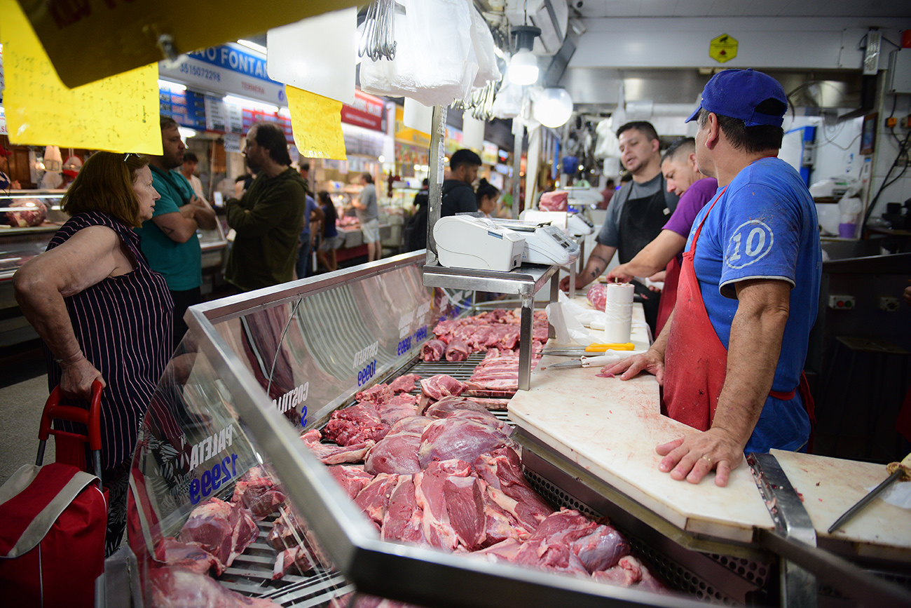 Aumento del precio de la Carne en el Mercado Norte. (José Gabriel Hernández / La Voz)