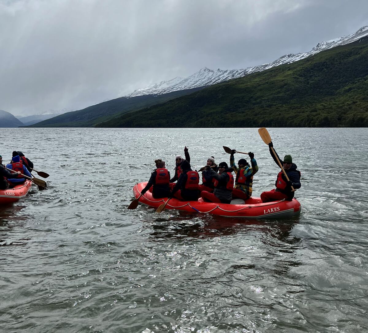 Canoas en el Río Lapataia, junto a Canal TDF. (Voy de Viaje)