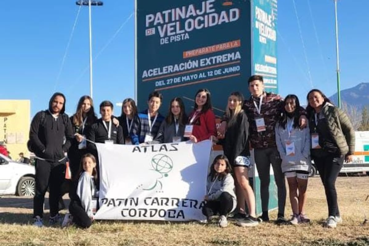 Una nutrida delegación de cordobeses participó en el I Sudamericano sobre ruedas. (Gentileza Asociación Atlas Patina)
