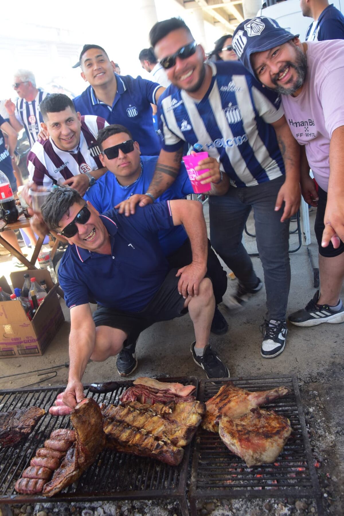 La previa del clásico entre Talleres y Belgrano en el Kempes. (Ramiro Pereyra / La Voz).