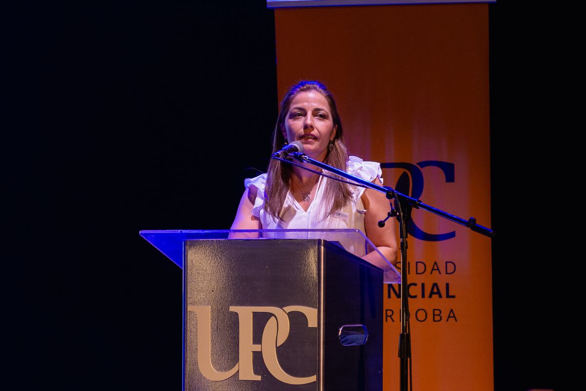 La rectora Julia Oliva Cúneo en la apertura de Jornadas de Puertas Abiertas de la UPC.