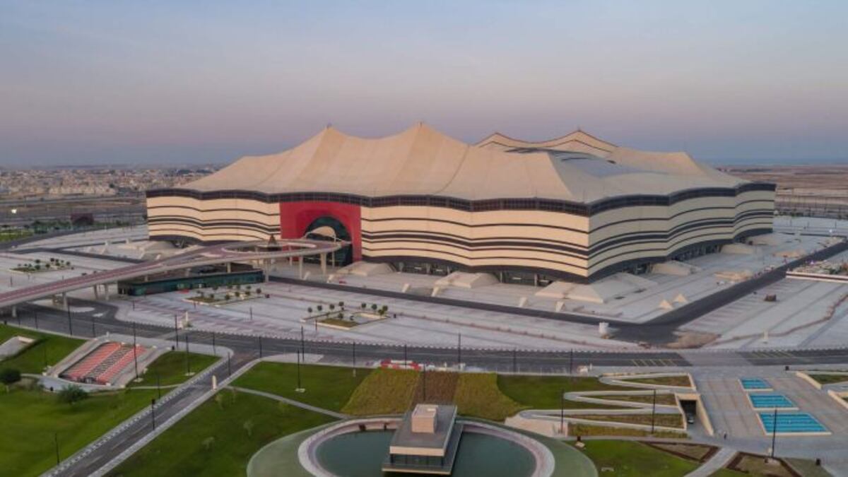 El estadio Al Bayt es uno de los más imponentes que tendrá el Mundial Qatar 2022 y fue inaugurado en noviembre.
