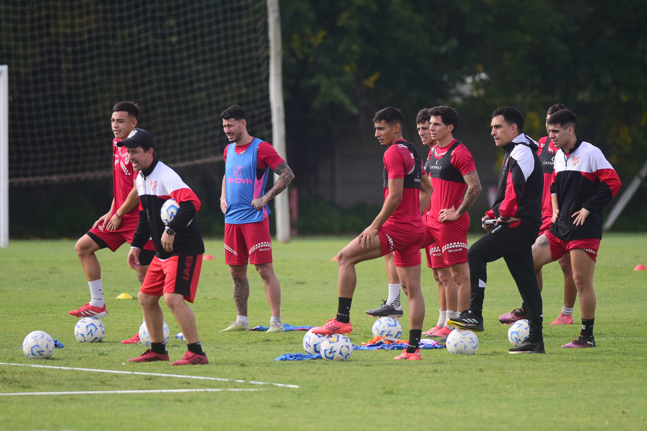 Instituto retomó los entrenamientos en el predio de La Agustina. (Nicolás Bravo / La Voz)