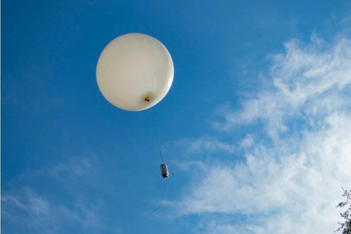 Explorando la estratósfera: la UNC y Amsat lanzan globos con tecnología aeroespacial. (Amsat)