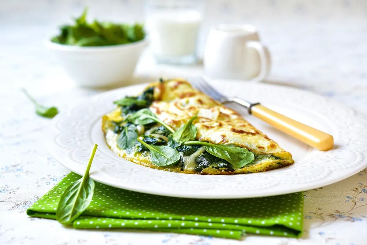 Cómo preparar un omelette proteico, ideal para antes o después de entrenar