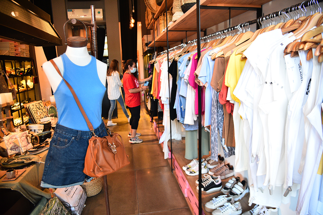 En el sector hay expectativa por las ventas de ropa de verano. Foto: Pedro Castillo