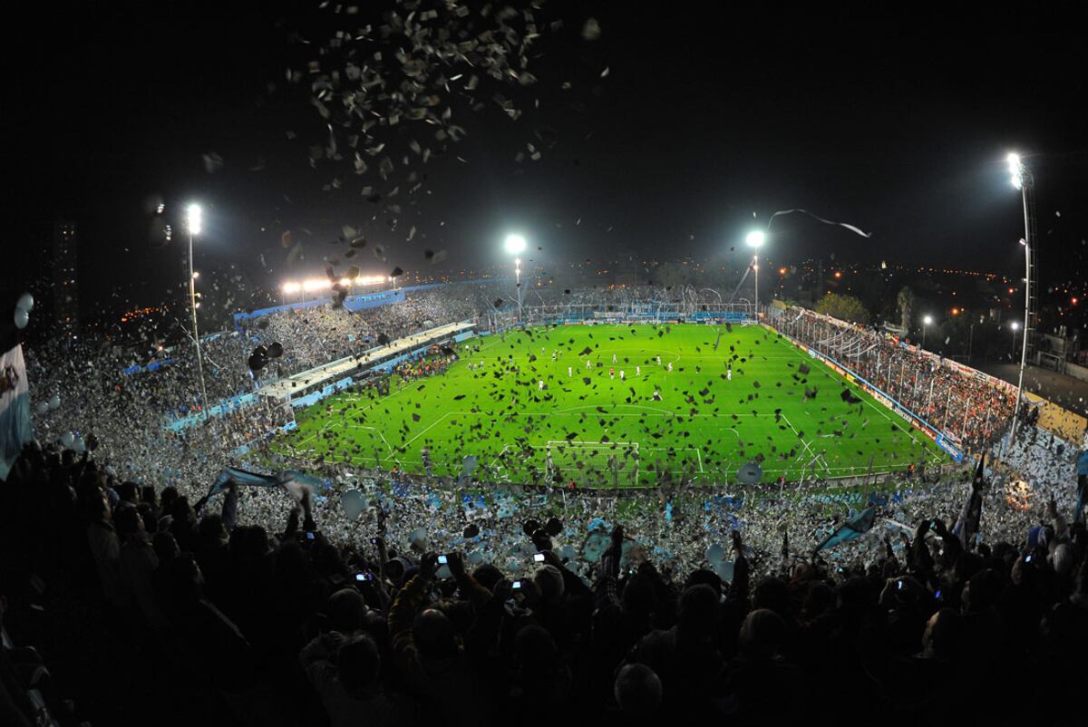 Así estaba el estadio de Belgrano el día del partido de ida de la Promoción de 2011 entre Belgrano y River. (La Voz / Archivo)