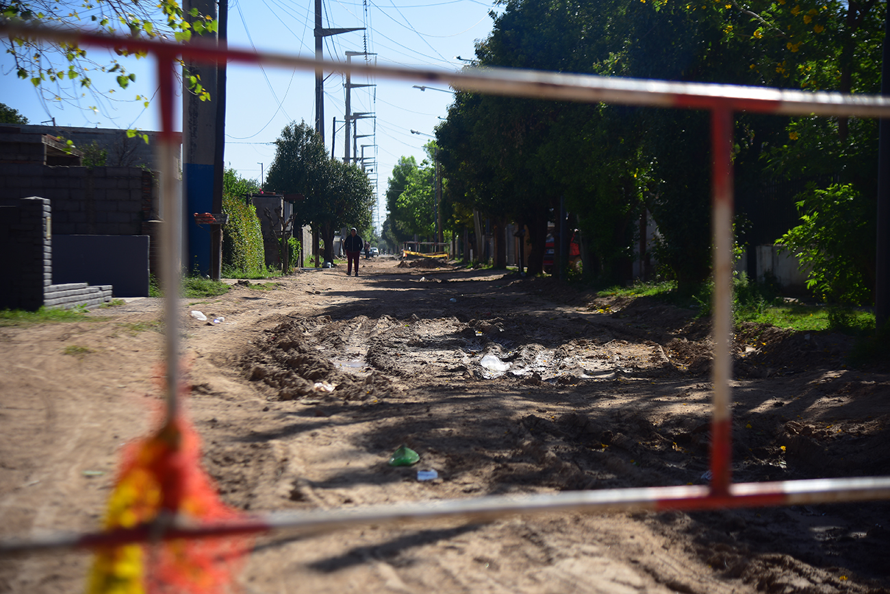 El barro después de la lluvia en Parque Liceo Tercera Sección. (Pedro Castillo / La Voz)