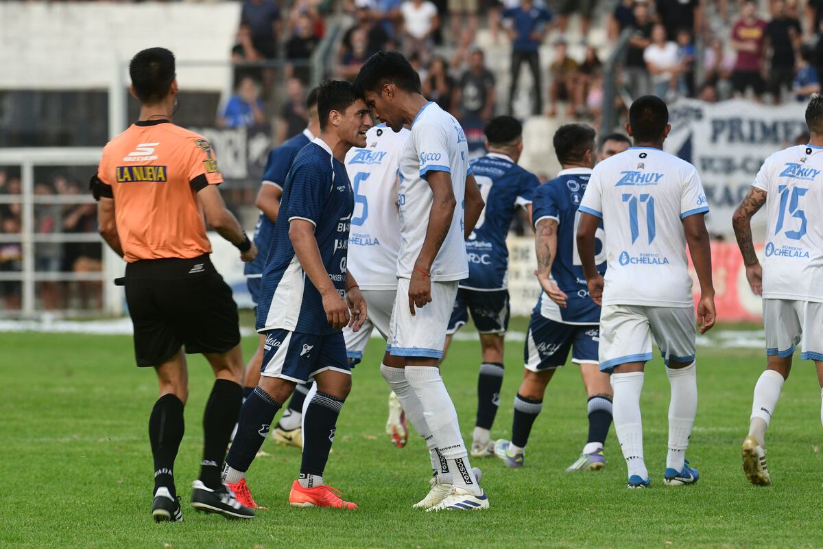 Juniors recibió a Central Argentino de La Banda por el Regional Amateur. (Ramiro Pereyra / La Voz)