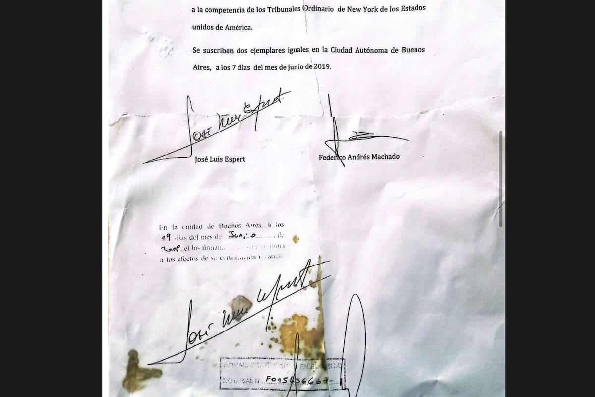El contrato de Machado con Espert, hallado por la Policía este miércoles. (Gentileza La Nación)