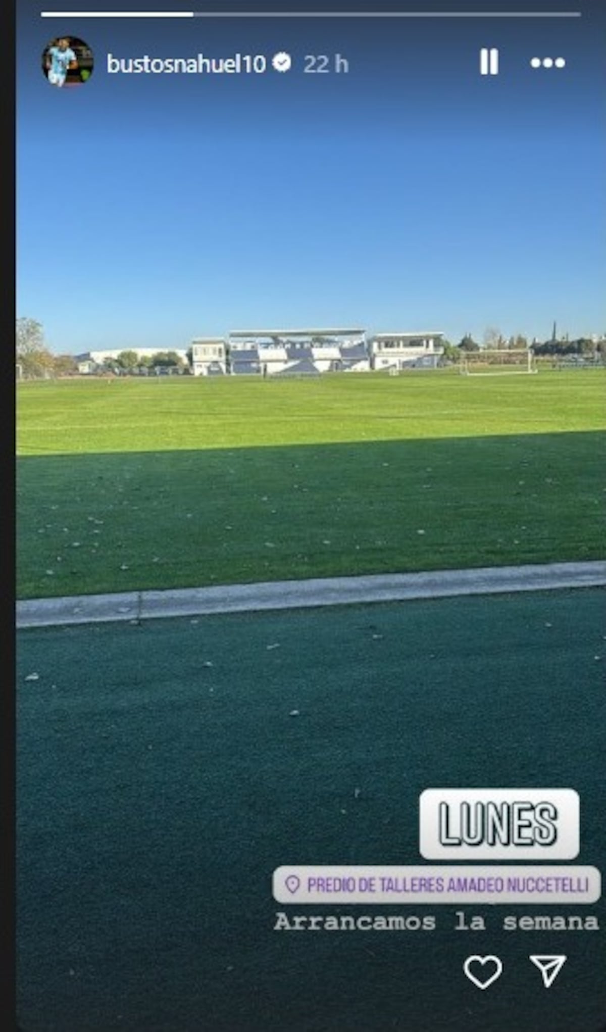 Nahuel Bustos entrena en el predio con otros jugadores cuya situación no está resuelta. (Foto: IG @nahuelbustosok)