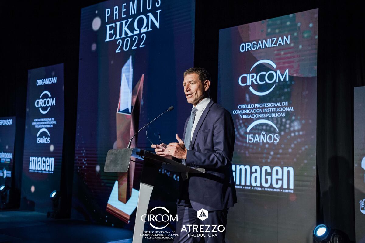 Miguel Cavatorta, presidente de Circom, encabezó la entrega de los Premios Eikon Córdoba 2022. (Gentileza Circom)