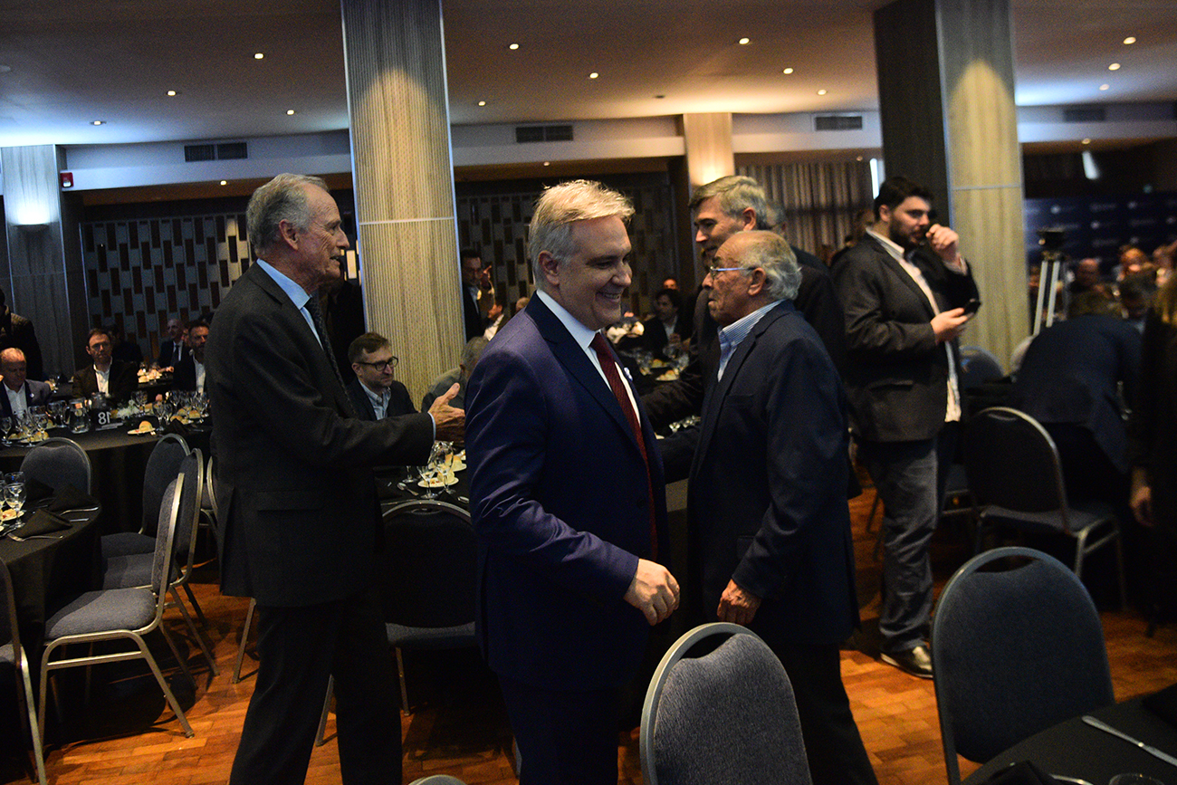 El intendente de Córdoba y candidato a gobernador por Hacemos Unidos por Córdoba, Martín Llaryora, disertó en la Bolsa de Comercio. (Pedro Catillo / La Voz)