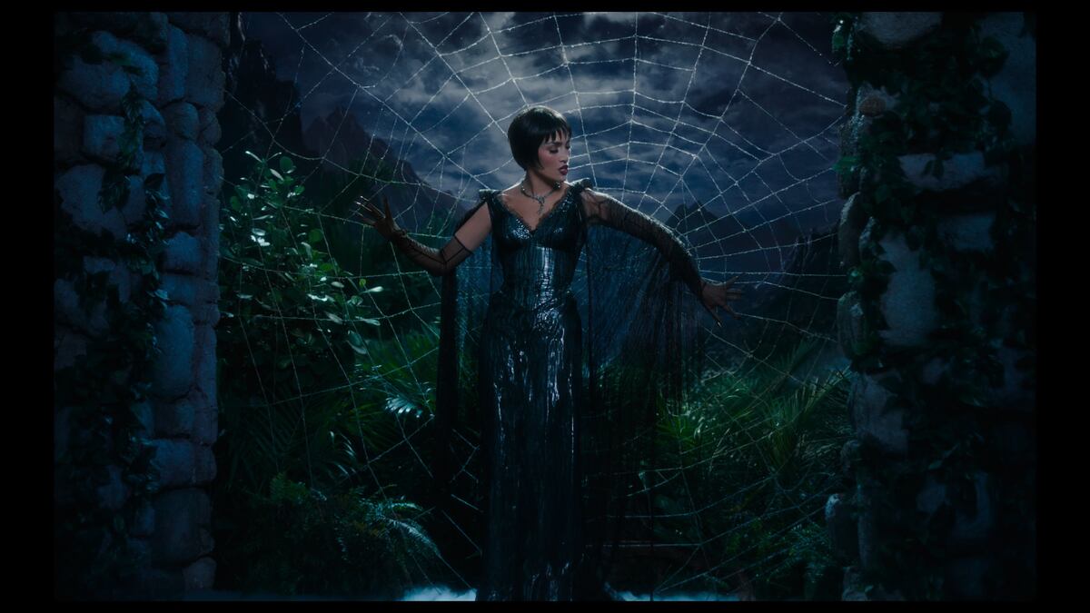 "El beso de la mujer araña", con Jennifer Lopez, Diego Luna, Tonatiuh Elizarraz, Bruno Bichir y Josefina Scaglione. (BF Paris)