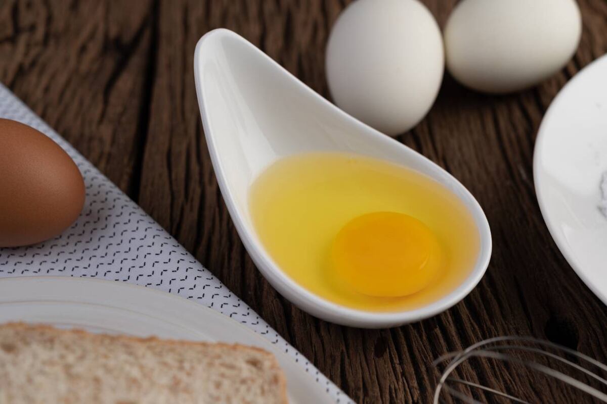 Con textura firme y sabor concentrado, esta pasta untable casera sorprende por su simpleza y versatilidad en la cocina. (Freepik)