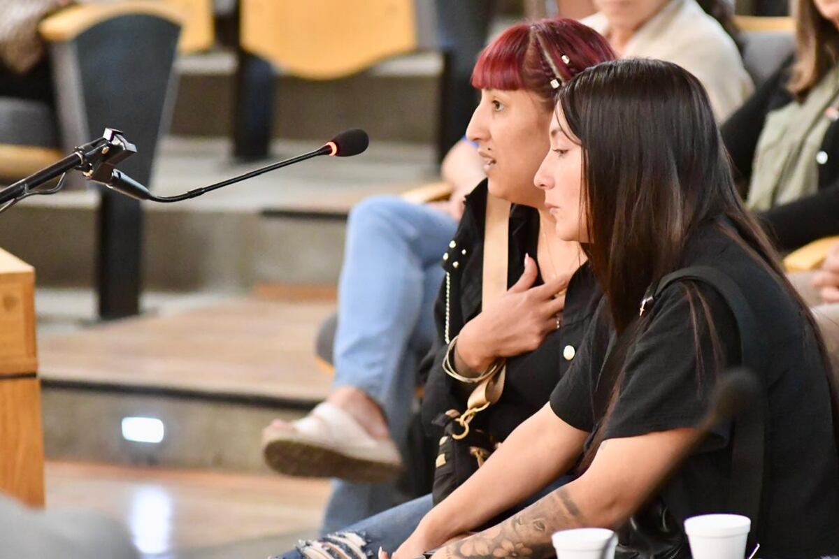 Río Cuarto. La hija de Claudio Torres en la jornada de sentencia por el juicio narco. (Tomy Fragueiro / La Voz)