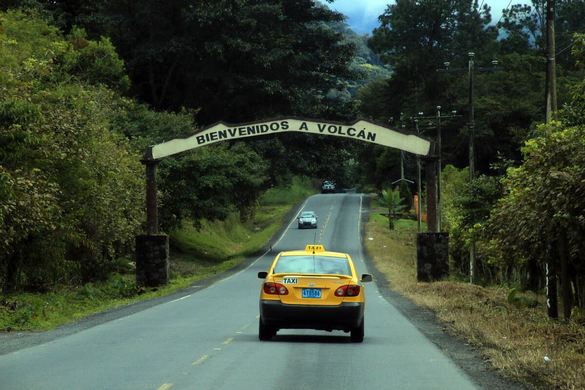 Ingreso a Volcán.