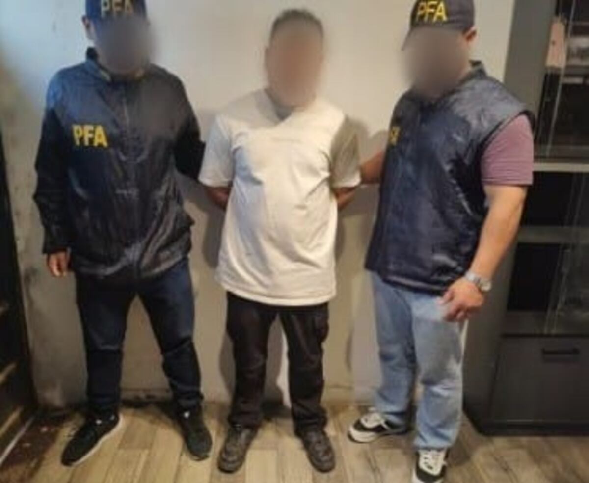 Operativos con detenidos. (PFA)
