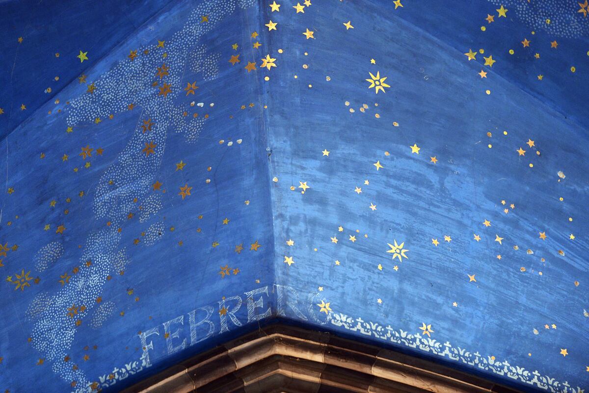 Las estrellas del techo buscan retratar las constelaciones tal como se veían en Córdoba en 1930. (Javier Ferreyra / La Voz)