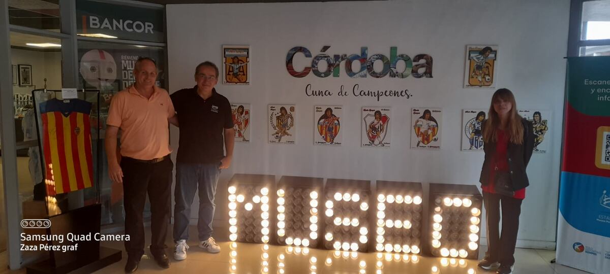 Presentación en Córdoba del libro Los desaparecidos en el rugby, de Carola Ochoa. (Gentileza Alejandro Prestento)
