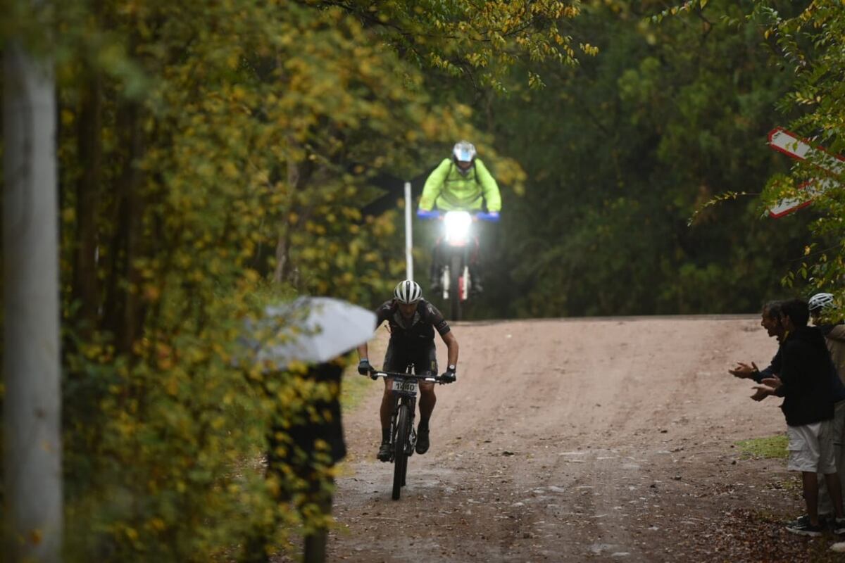 Desafío Río Pinto, día2. La competencia más convocante de MTB a nivel continental, con una inscripción de 5500 participantes, un récord histórico. (La Voz)