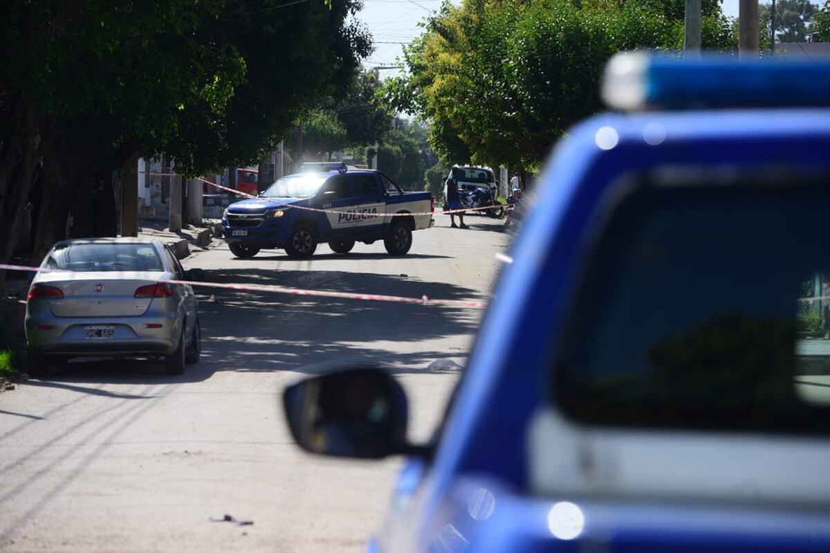 "Hay mucha violencia en las calles. Un conflicto entre personas se resuelve a golpes", dijo un jefe policial. (José Gabriel Hernández / La Voz)