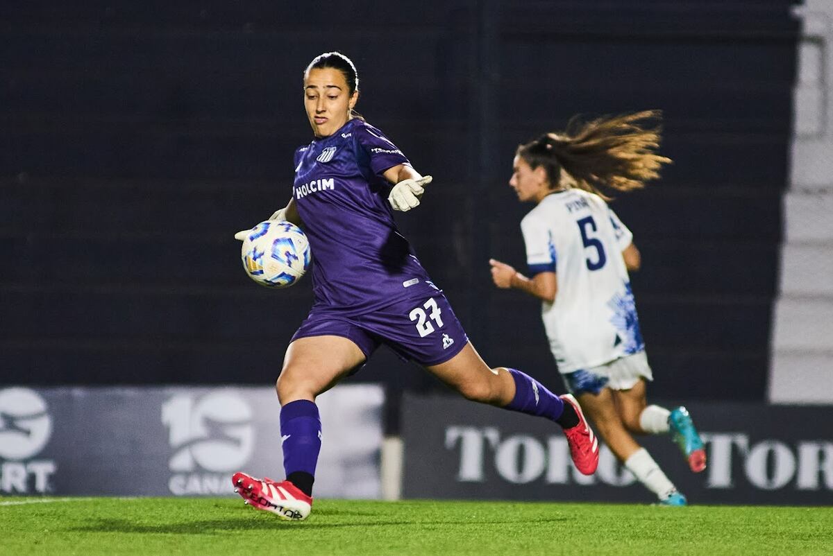 Agustina Ruffino, arquera de Talleres, en el campeonato de Primera División de la AFA. (Prensa Talleres)