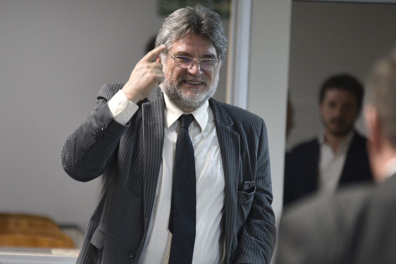 Observador. Después de los planteos, quedó claro que Claudio Orosz es amigo del tribunal y observador. (Ramiro Pereyra / La Voz)