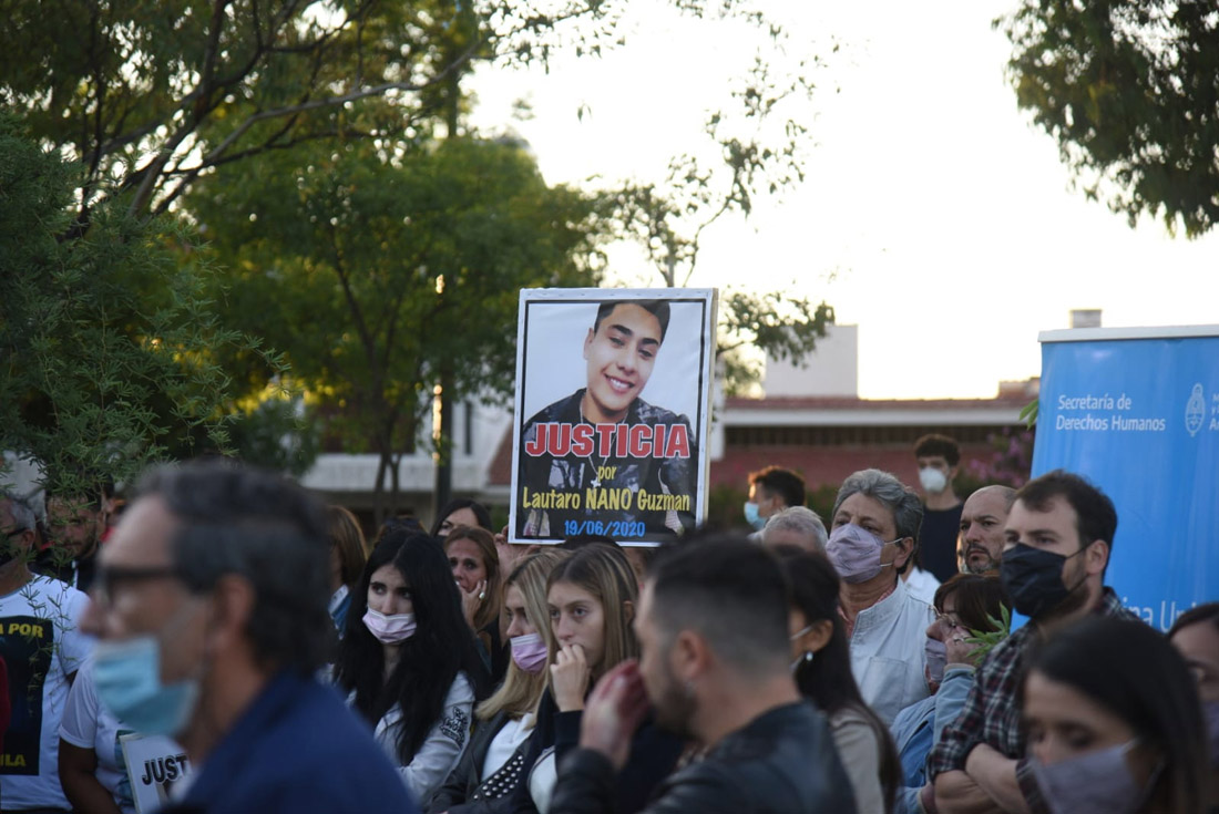Marcha pidiendo justicia por el asesinato de Valentino Blas Correas. (Facundo Luque)